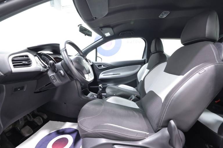 DS AUTOMOBILES DS 3 18