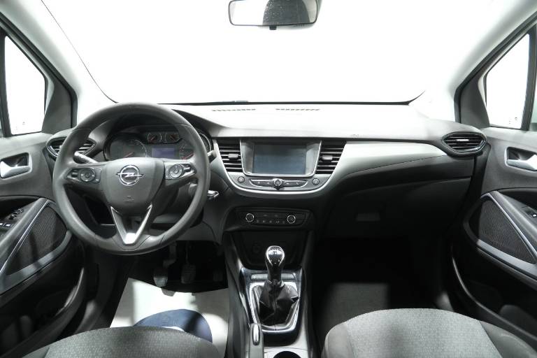 OPEL Crossland X 10