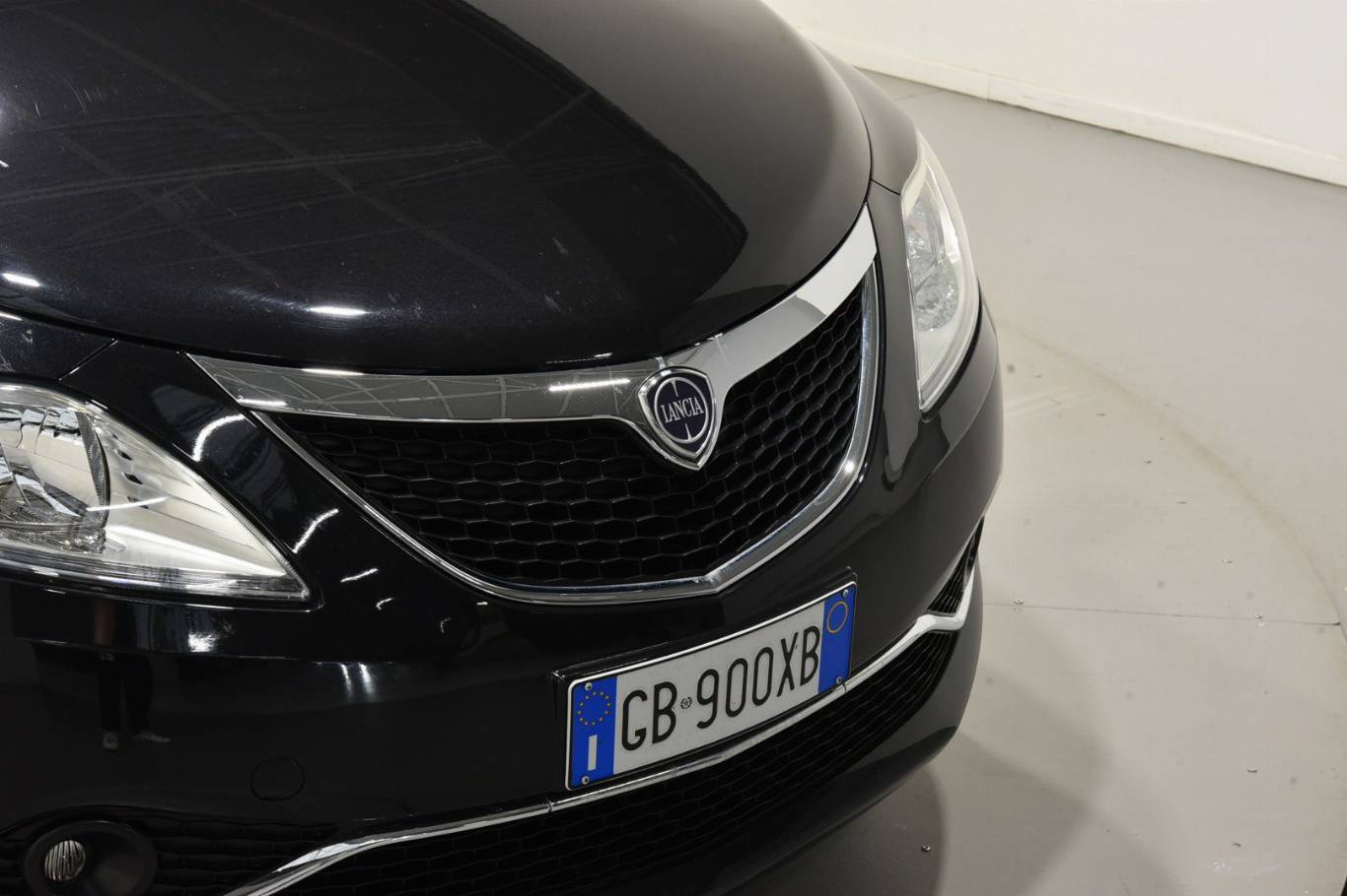 LANCIA Ypsilon 38