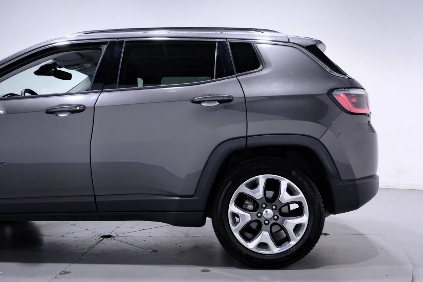 JEEP Compass 52