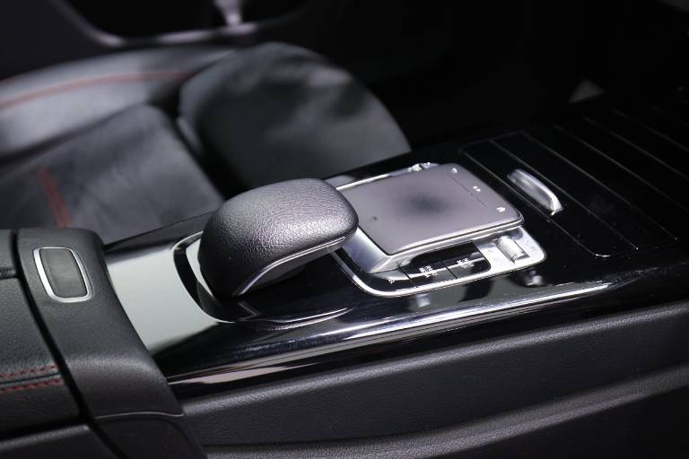 MERCEDES-BENZ A 180 47