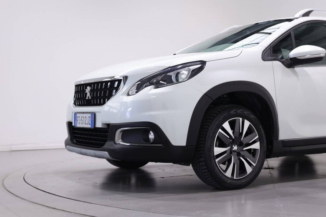 PEUGEOT 2008 11