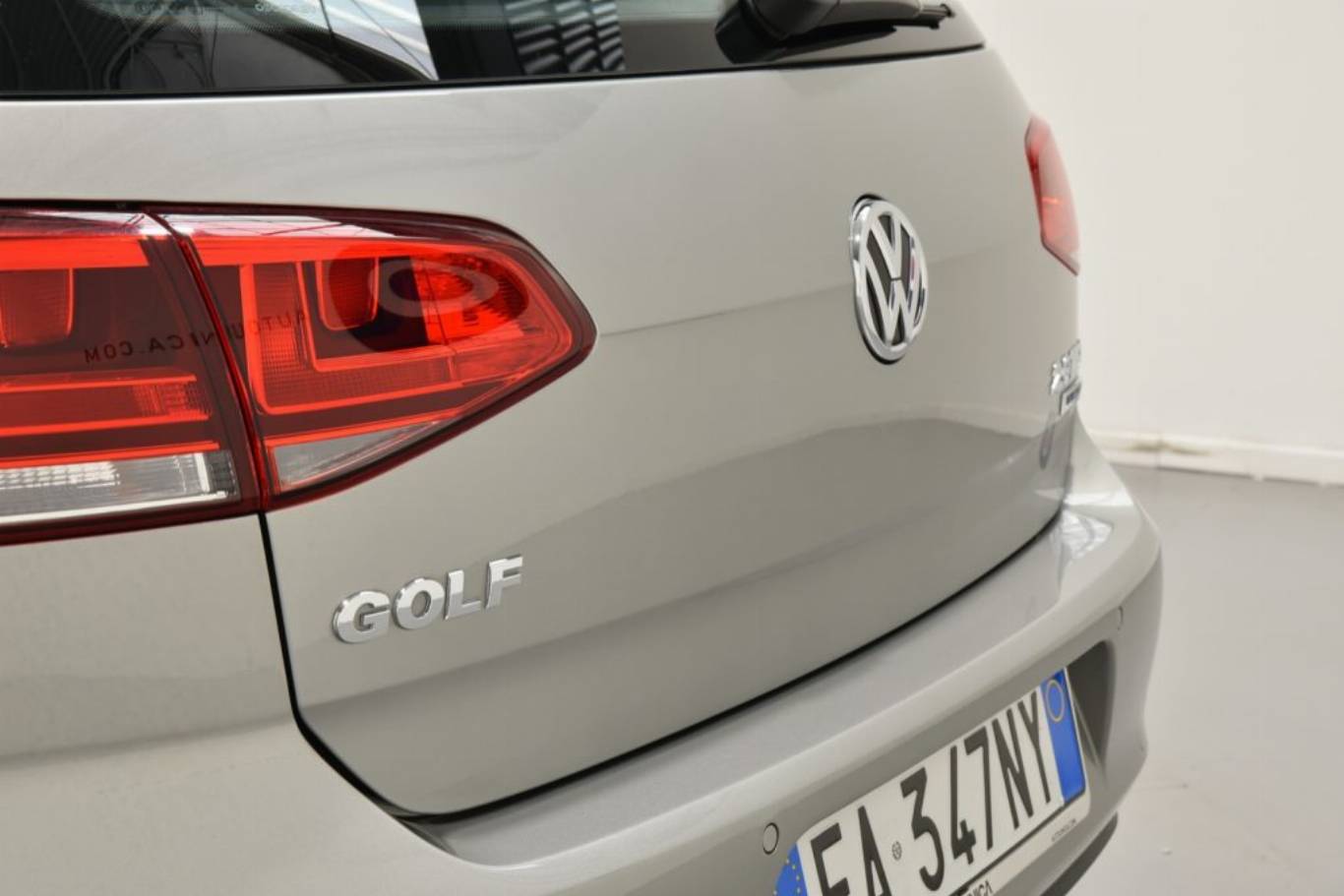 VOLKSWAGEN Golf 59