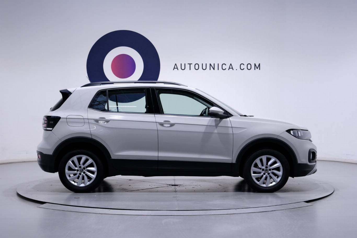 VOLKSWAGEN T-Cross 4