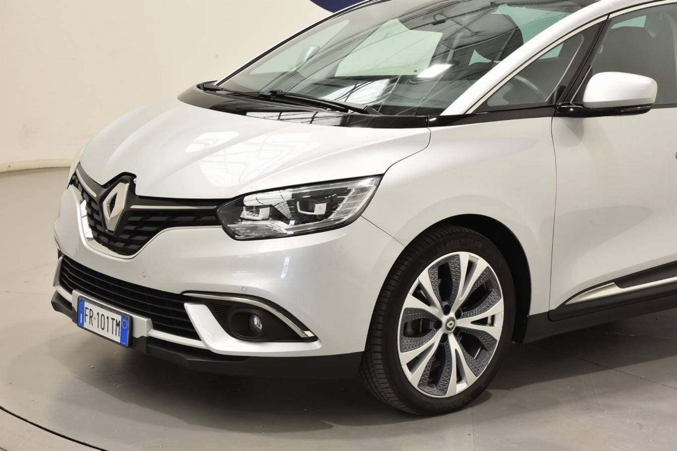 RENAULT Grand Scenic 14