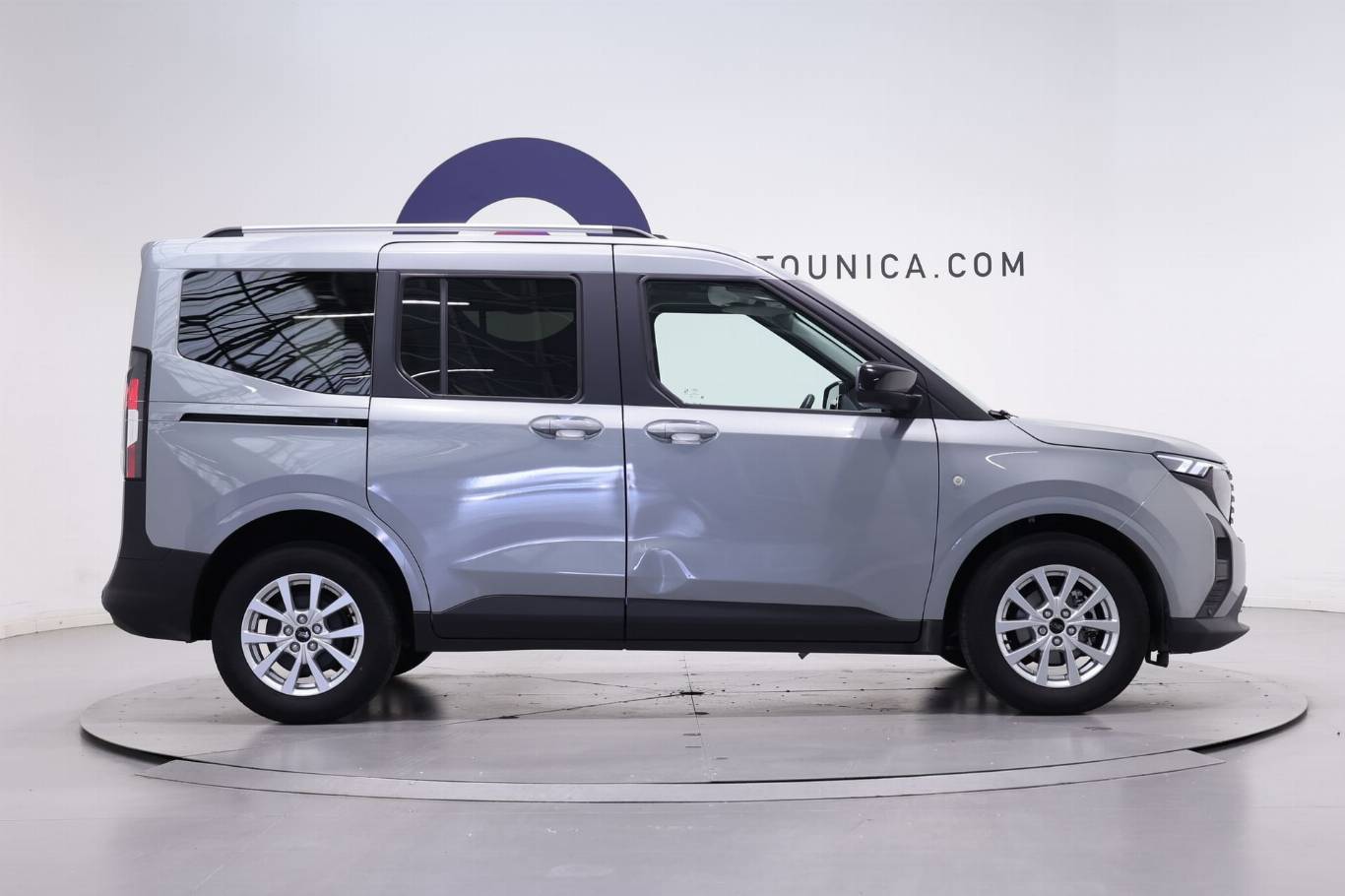 FORD Tourneo Courier 4