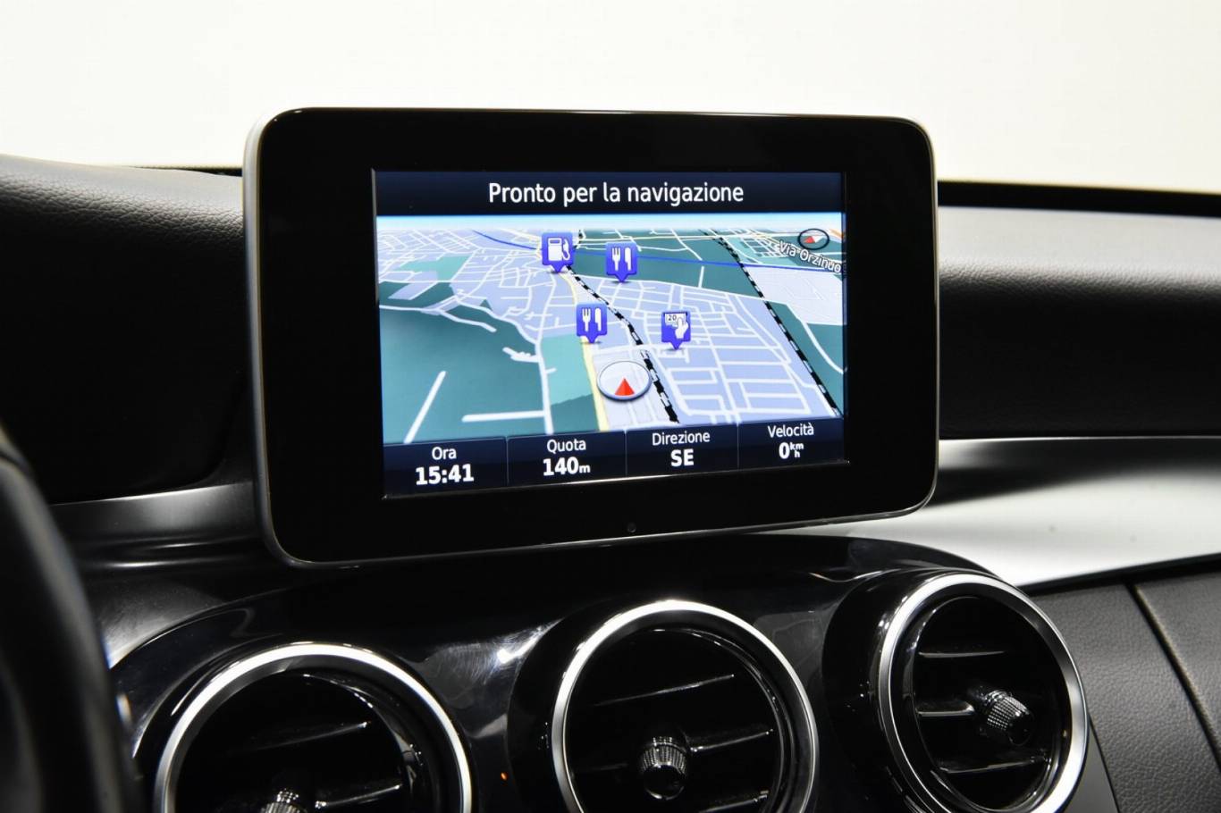 MERCEDES-BENZ C 200 12