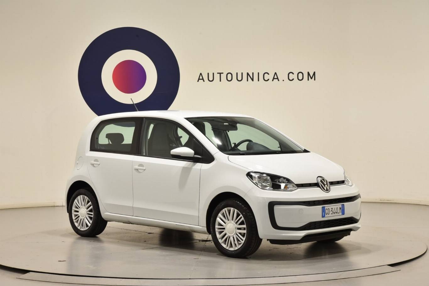 VOLKSWAGEN Up! 6