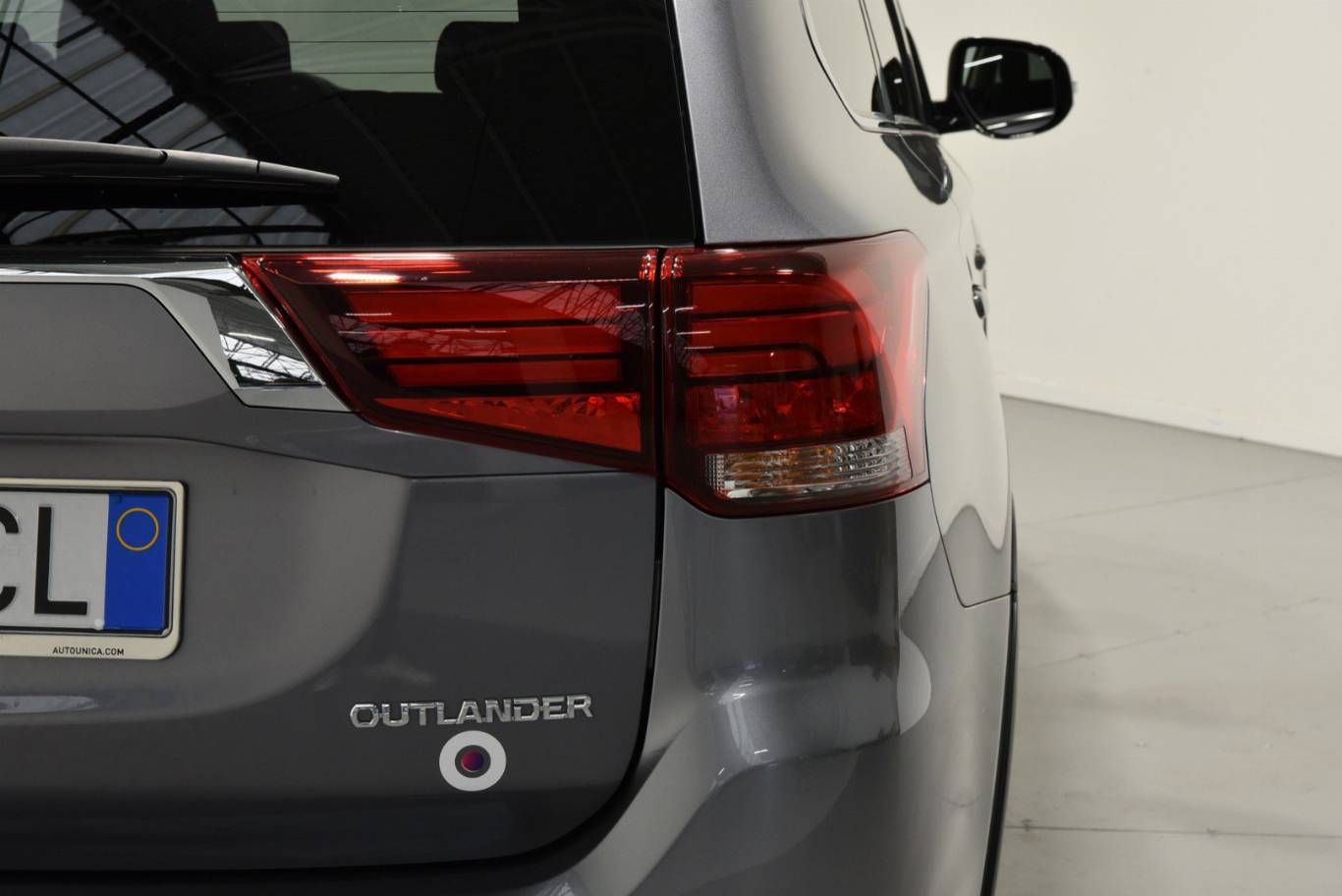 MITSUBISHI Outlander 31