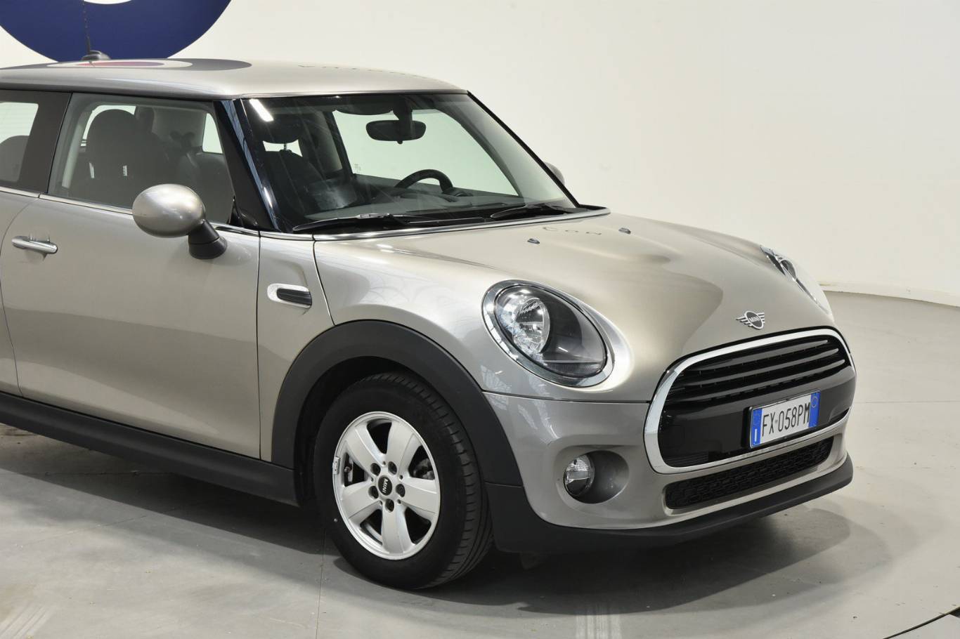 MINI Cooper 16