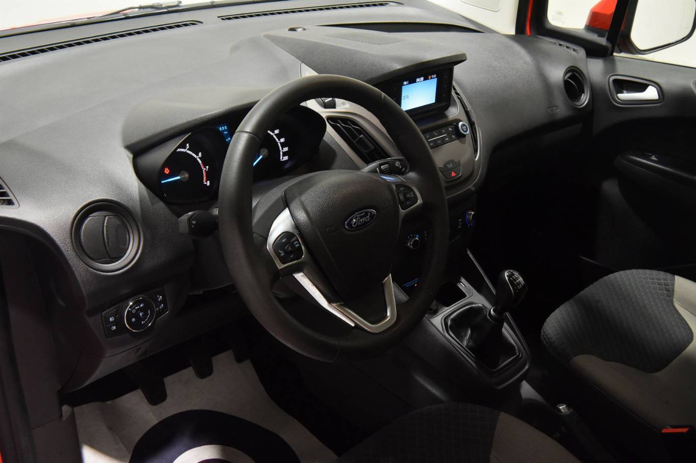 FORD Tourneo Courier 3