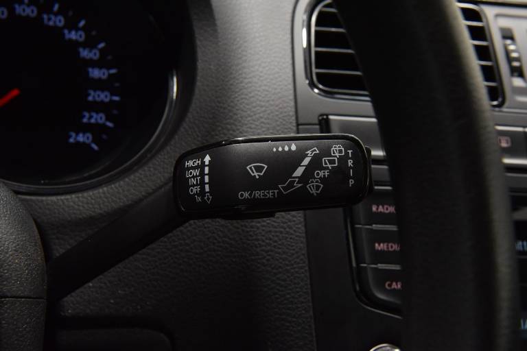 VOLKSWAGEN Polo 20