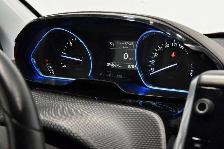 PEUGEOT 2008 53