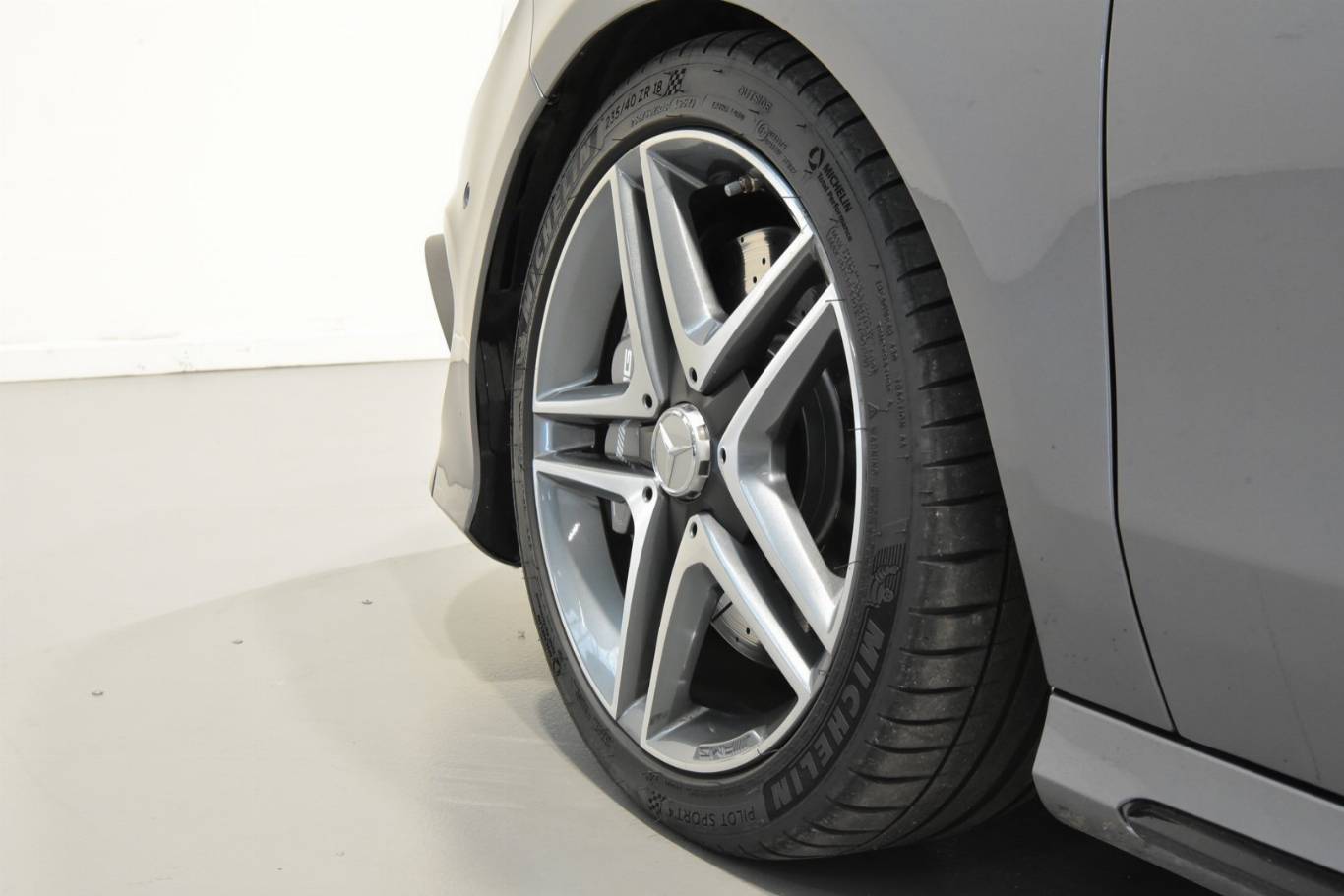 MERCEDES-BENZ CLA 45 AMG 7