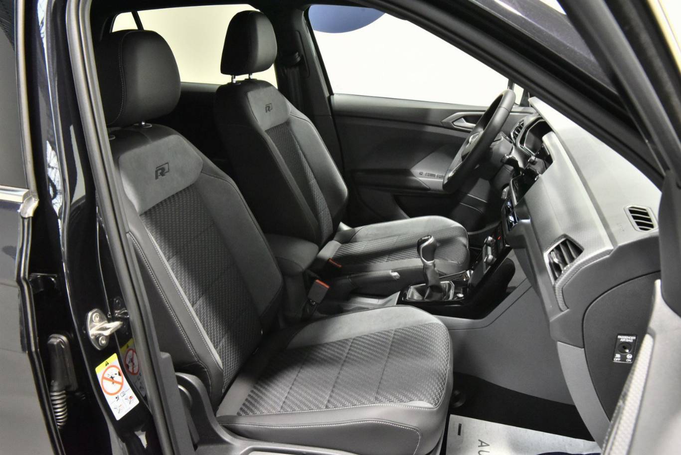 VOLKSWAGEN T-Cross 21