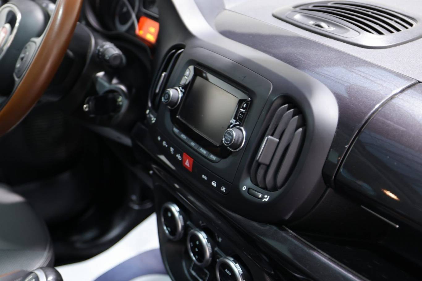 FIAT 500L 48