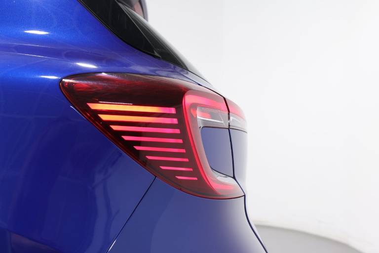 RENAULT Captur 36