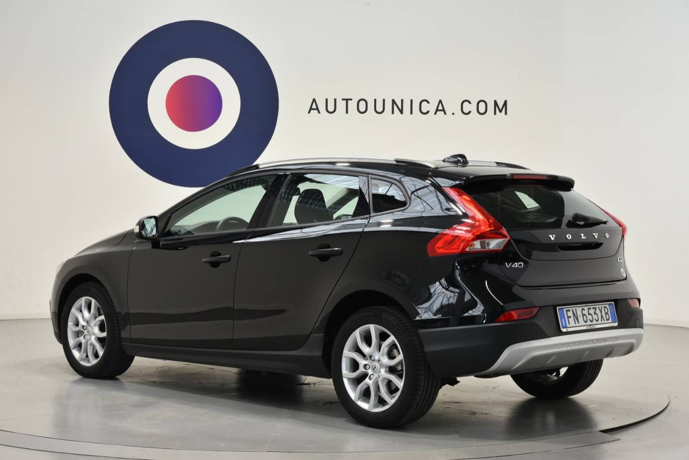 VOLVO V40 Cross Country 2