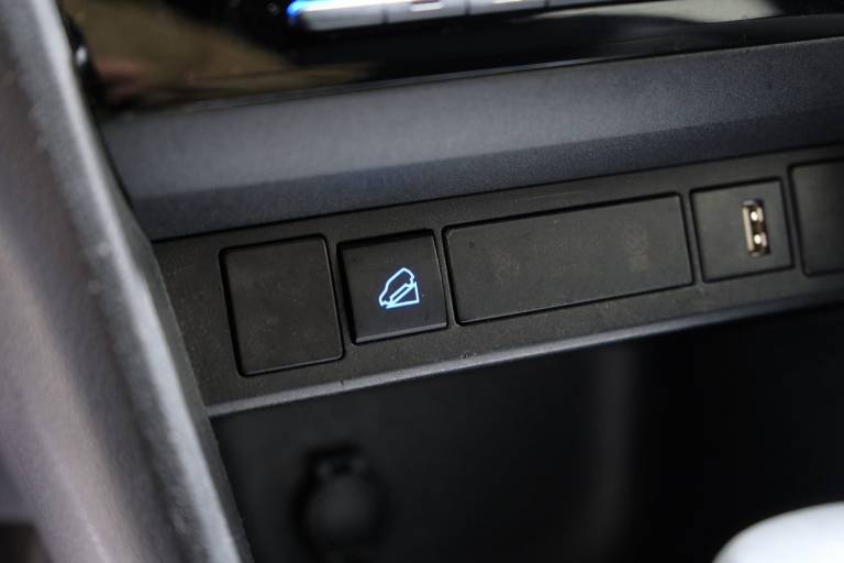 TOYOTA Yaris Cross 29