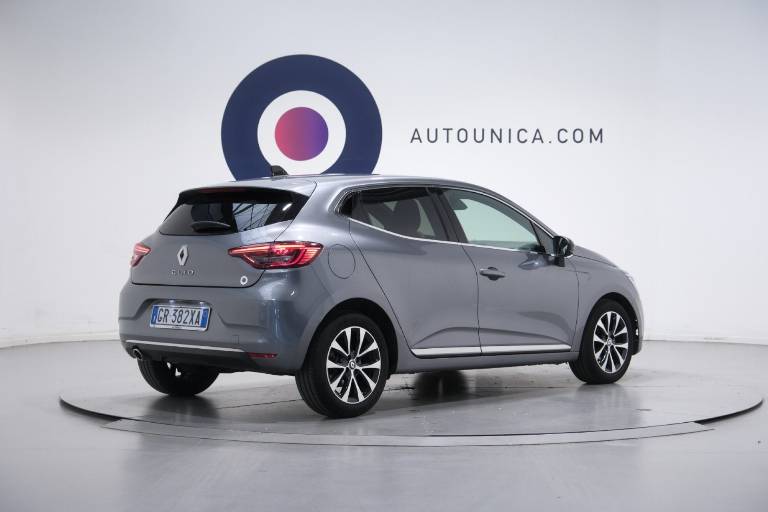 RENAULT Clio 15