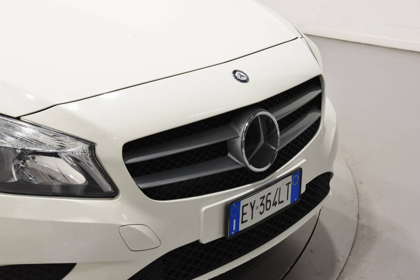 MERCEDES-BENZ A 180 19