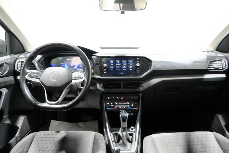 VOLKSWAGEN T-Cross 10