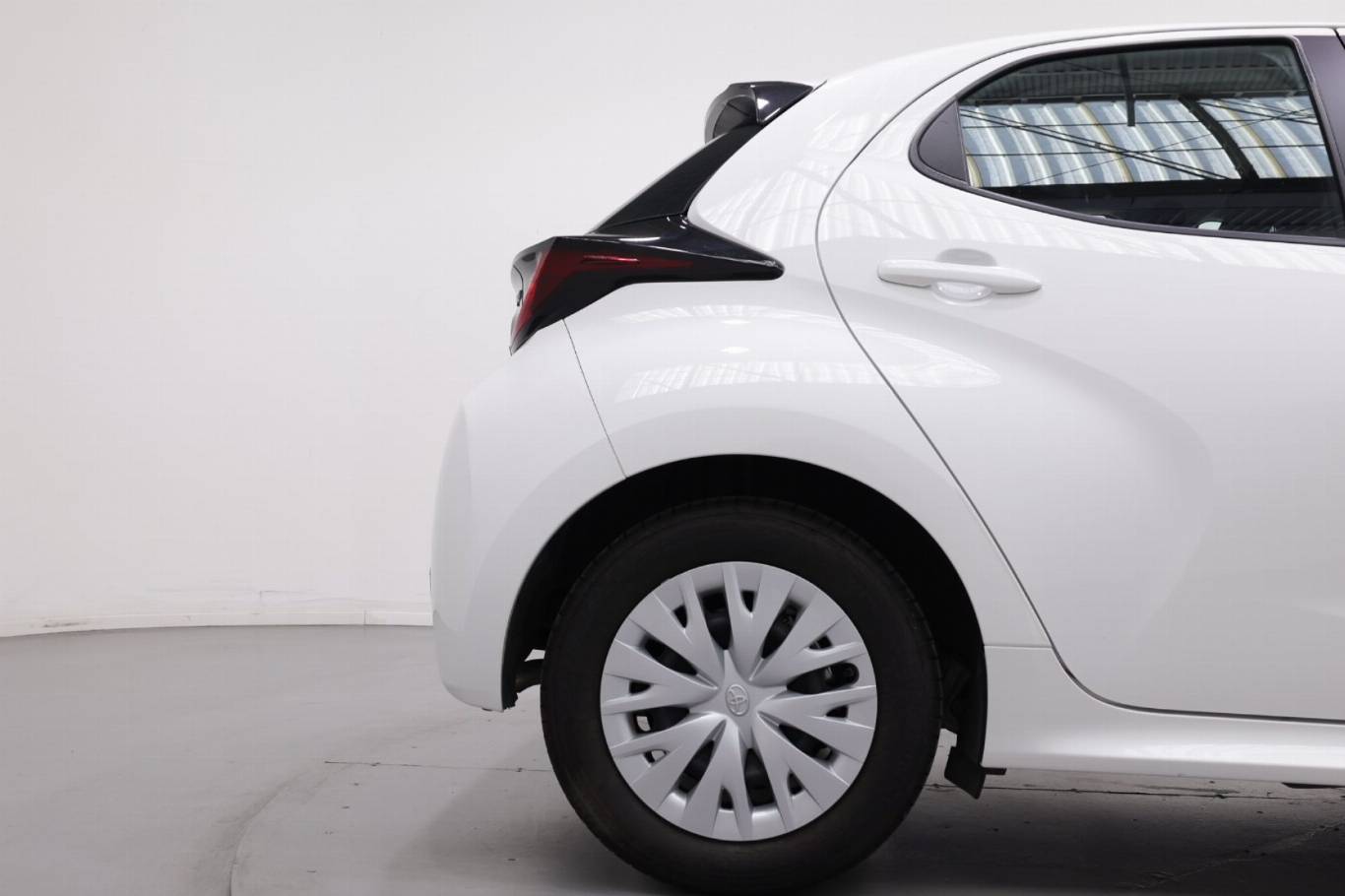 TOYOTA Yaris 40
