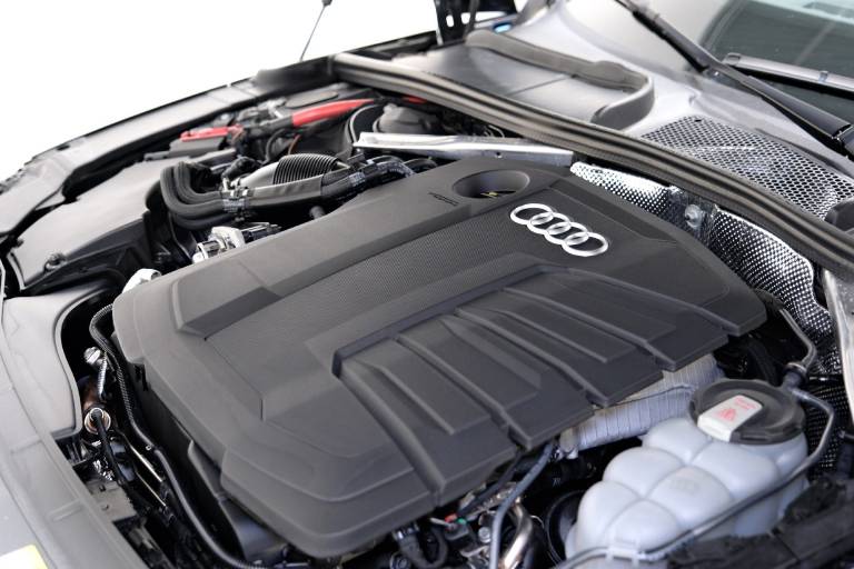 AUDI A4 68