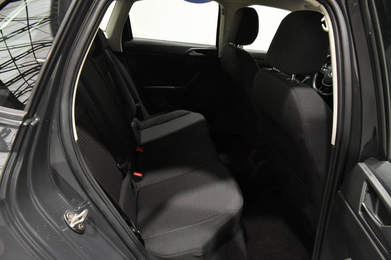 VOLKSWAGEN Polo 30