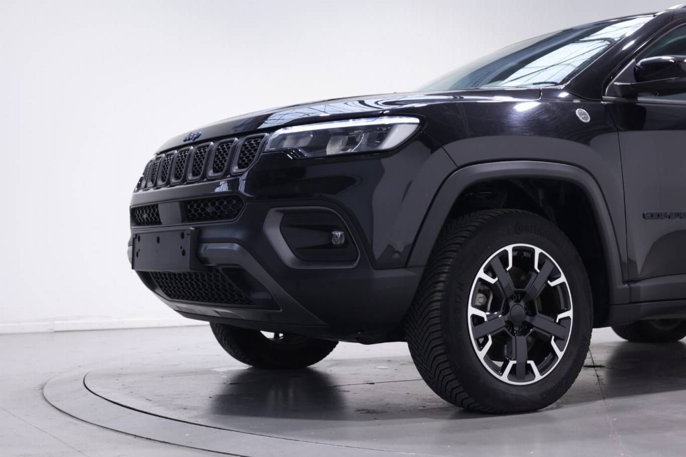 JEEP Compass 11