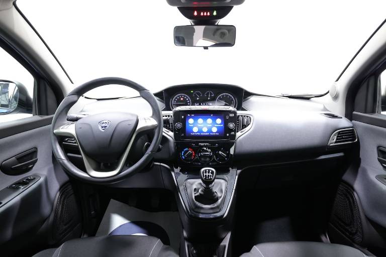 LANCIA Ypsilon 31