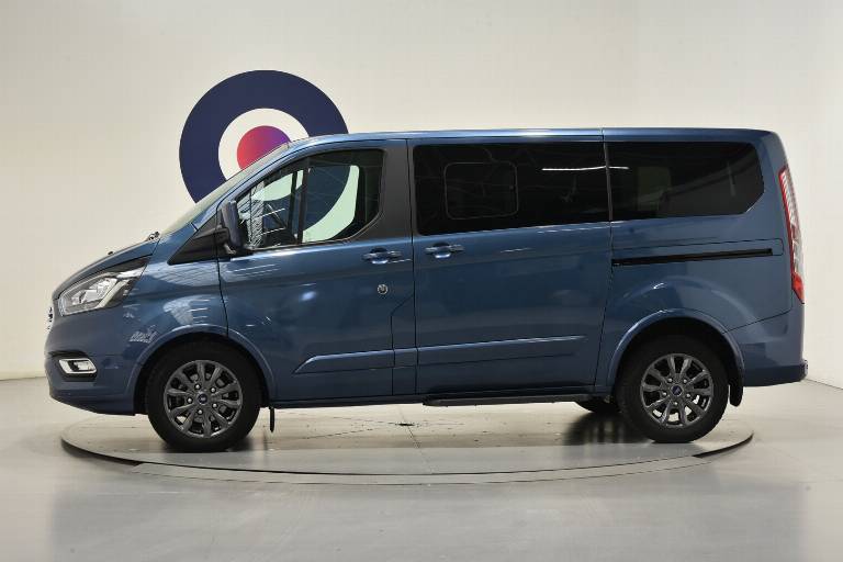 FORD Tourneo Custom 32
