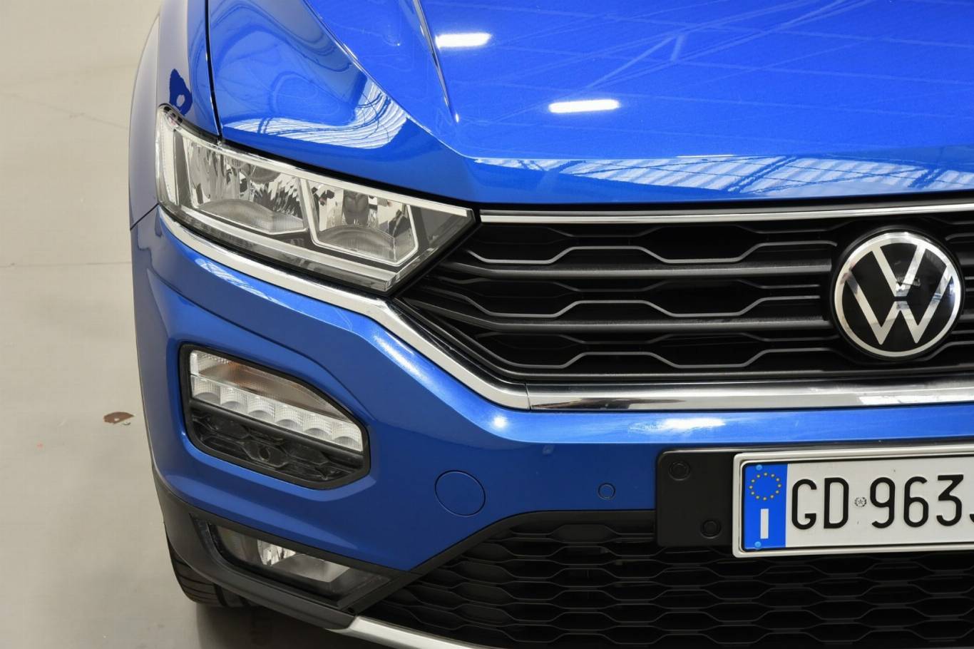VOLKSWAGEN T-Roc 17
