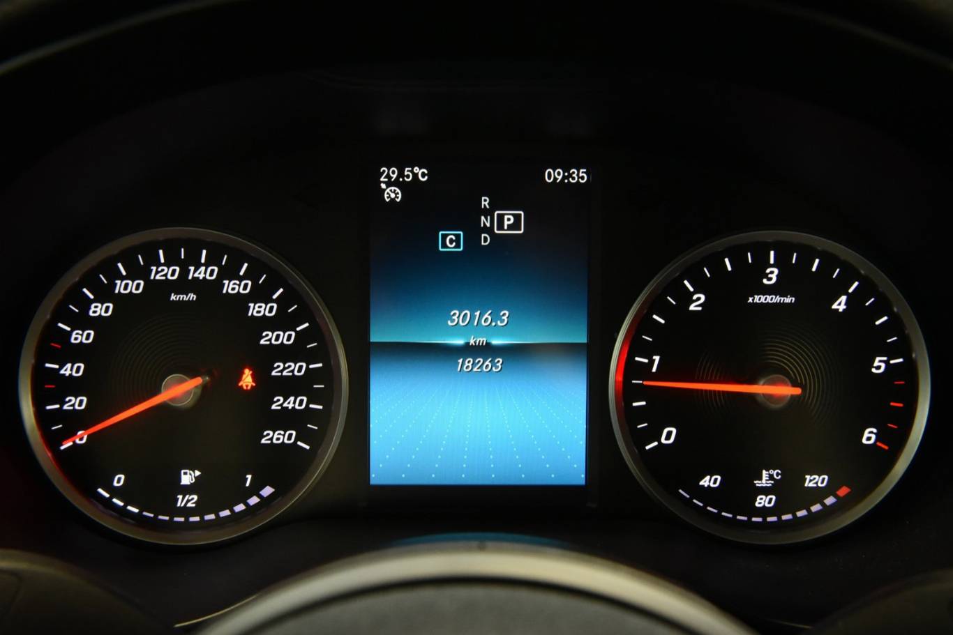 MERCEDES-BENZ C 220 45