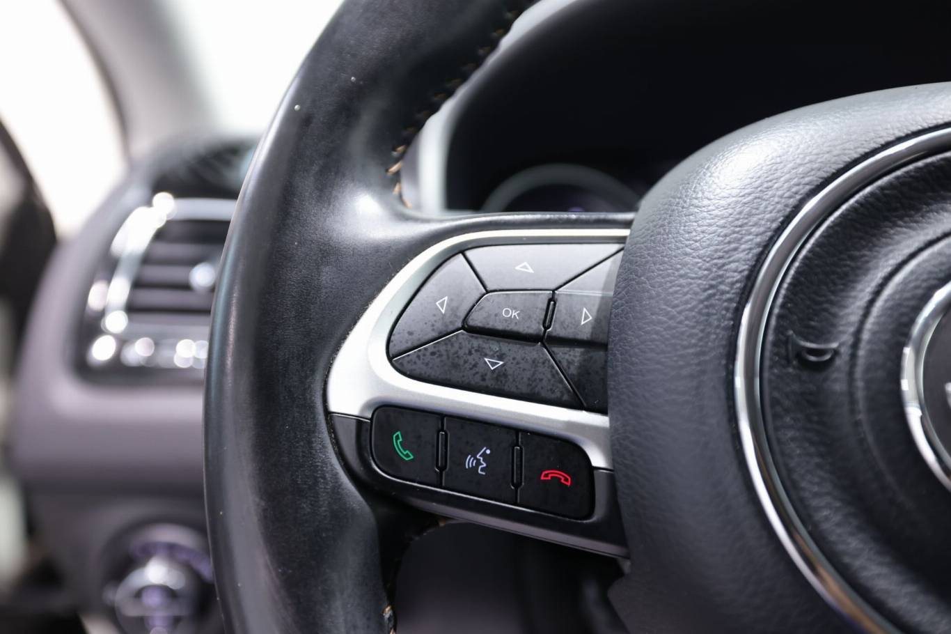 JEEP Compass 21