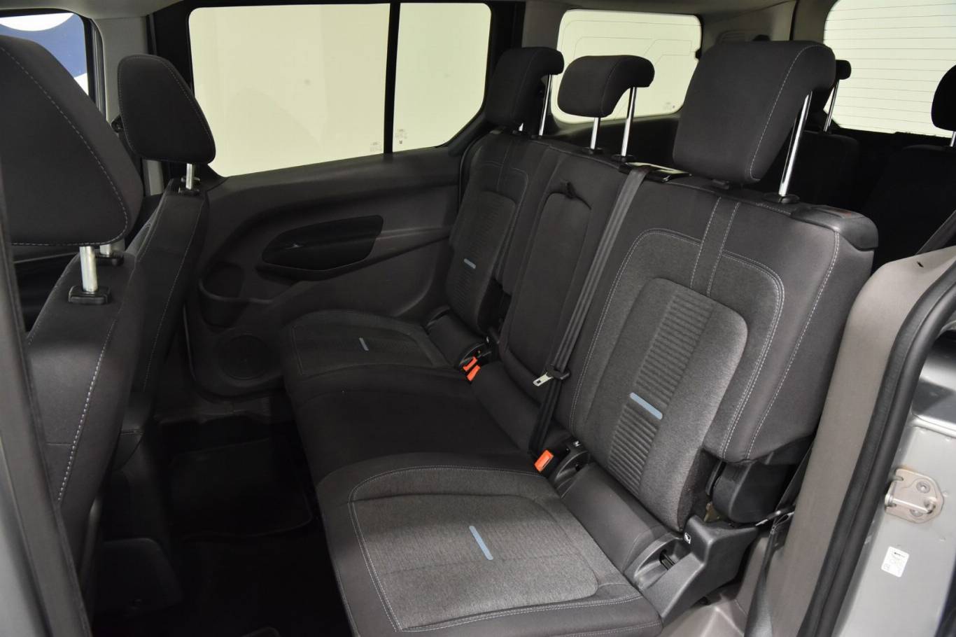 FORD Tourneo Connect 26