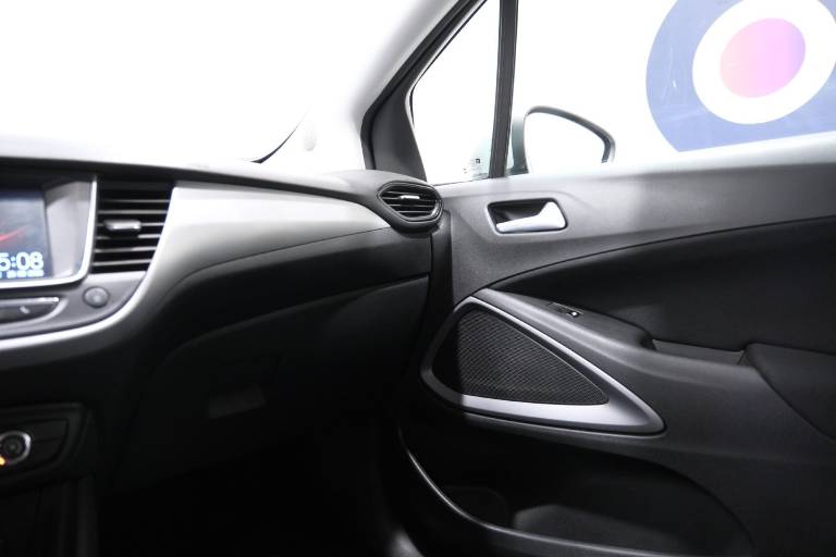 OPEL Crossland X 29