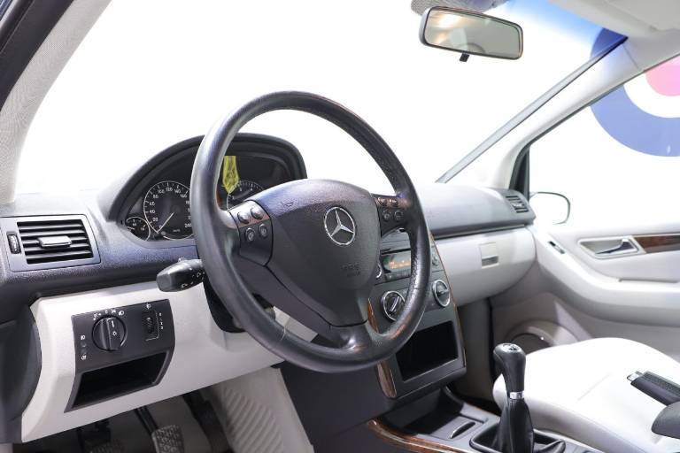 MERCEDES-BENZ Classe A 5