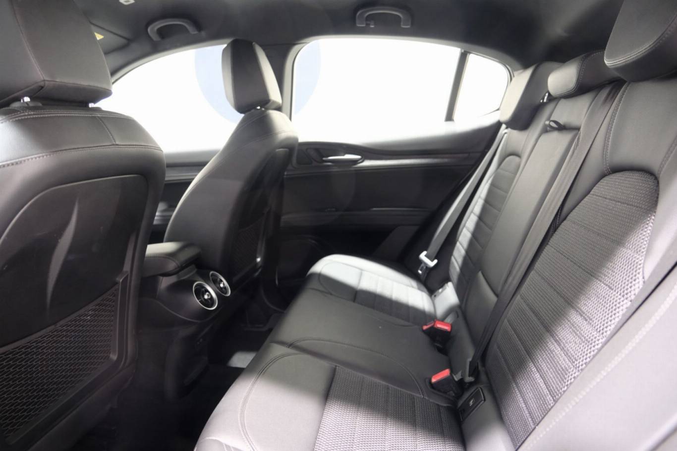 ALFA ROMEO Stelvio 33