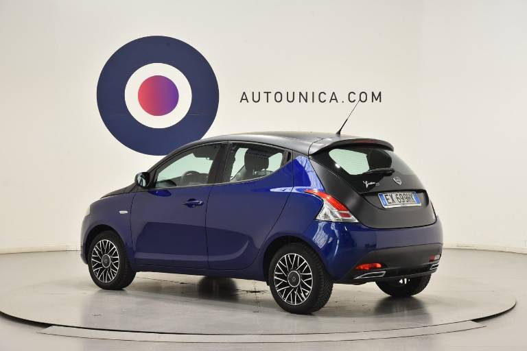 LANCIA Ypsilon 2