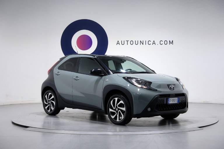 TOYOTA Aygo X 3