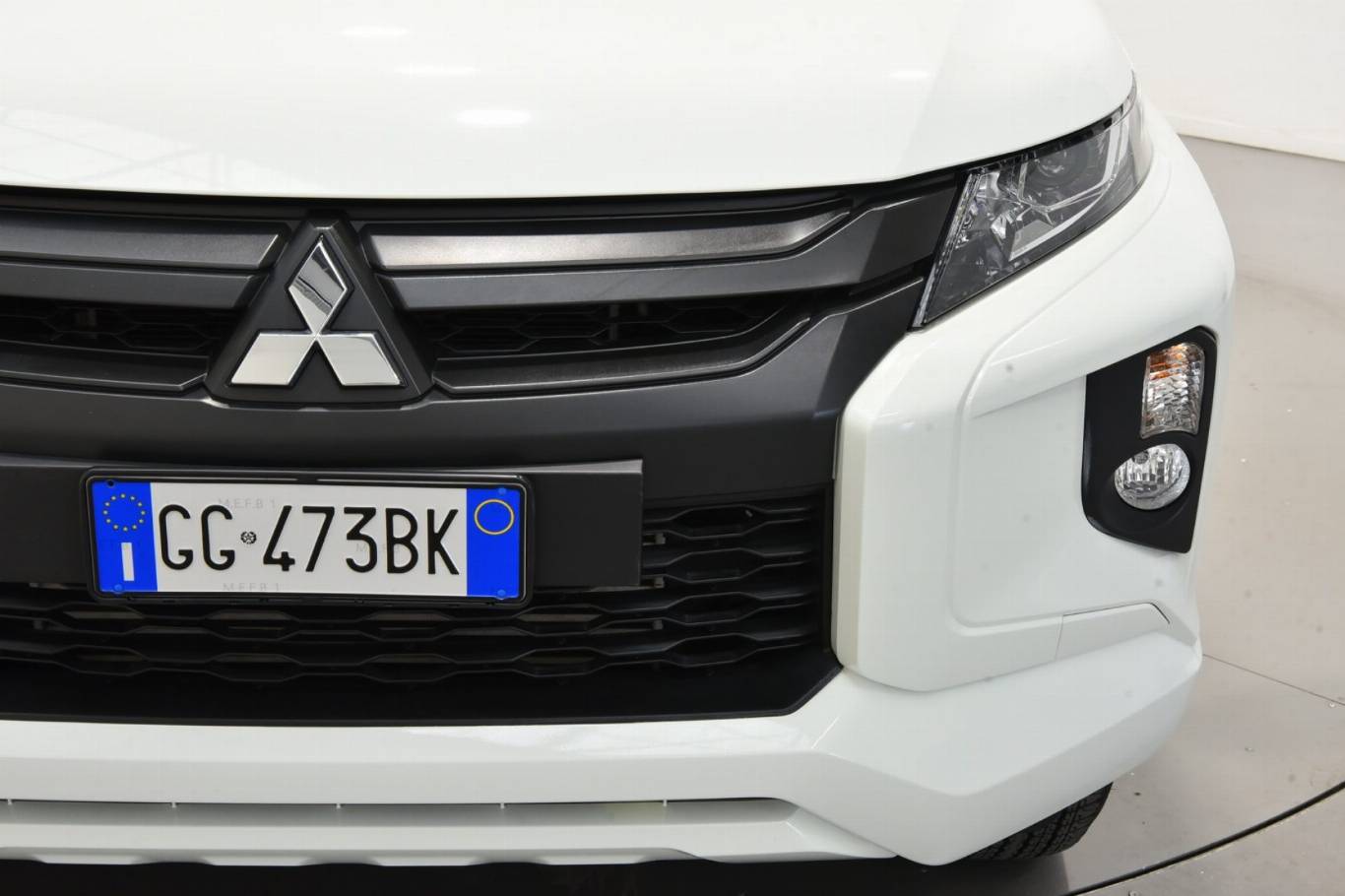 MITSUBISHI L200 15