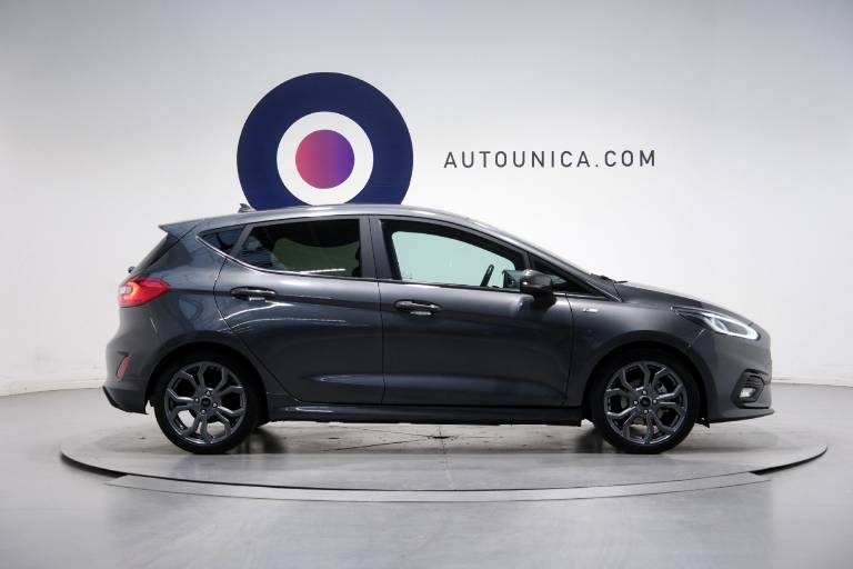 FORD Fiesta 4