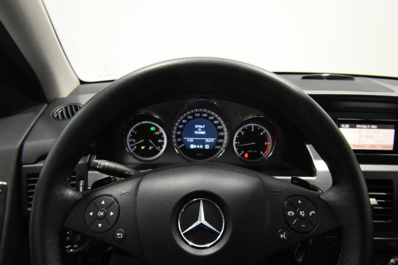 MERCEDES-BENZ GLK 220 4