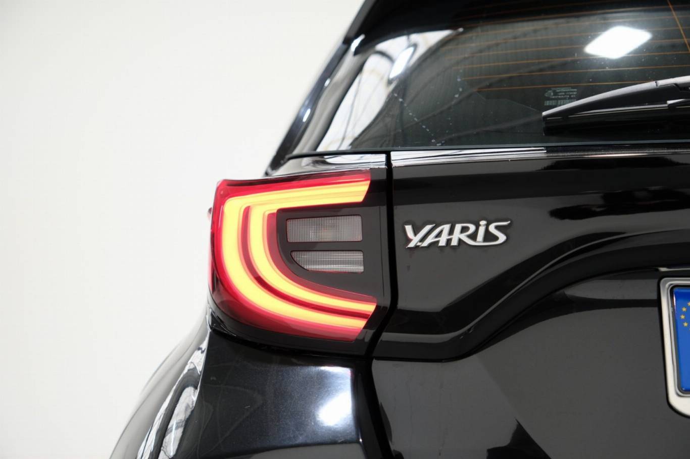 TOYOTA Yaris 43