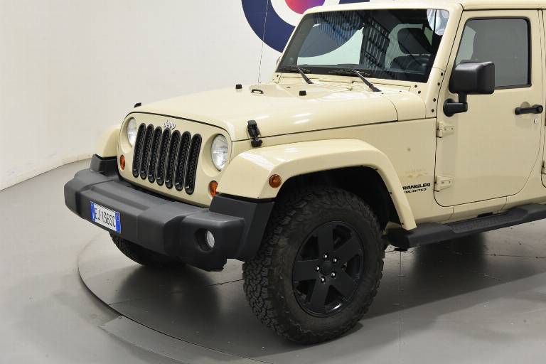 JEEP Wrangler 33