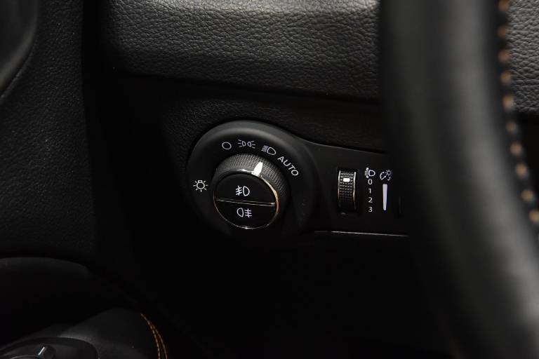 JEEP Compass 23