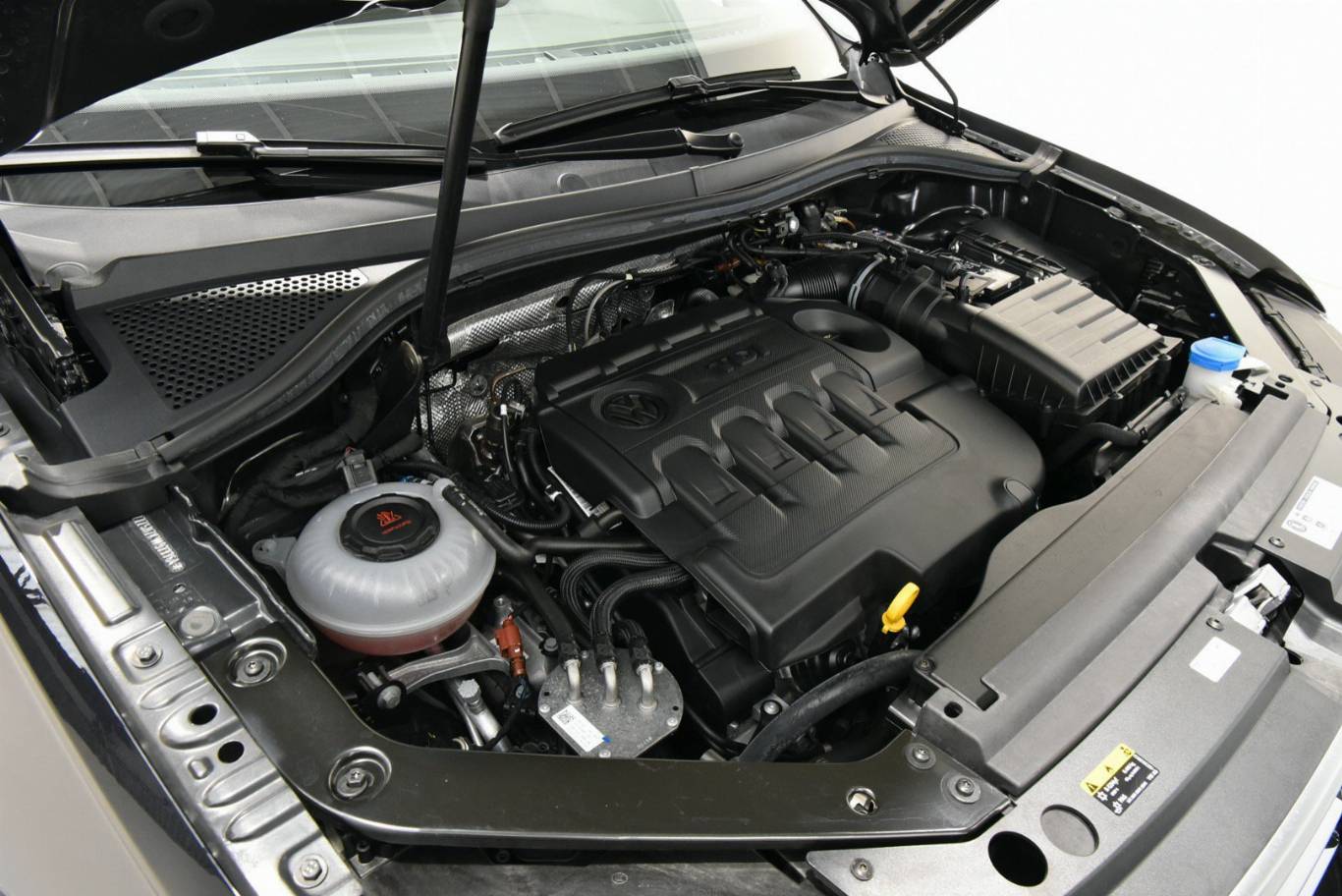 VOLKSWAGEN Tiguan 50