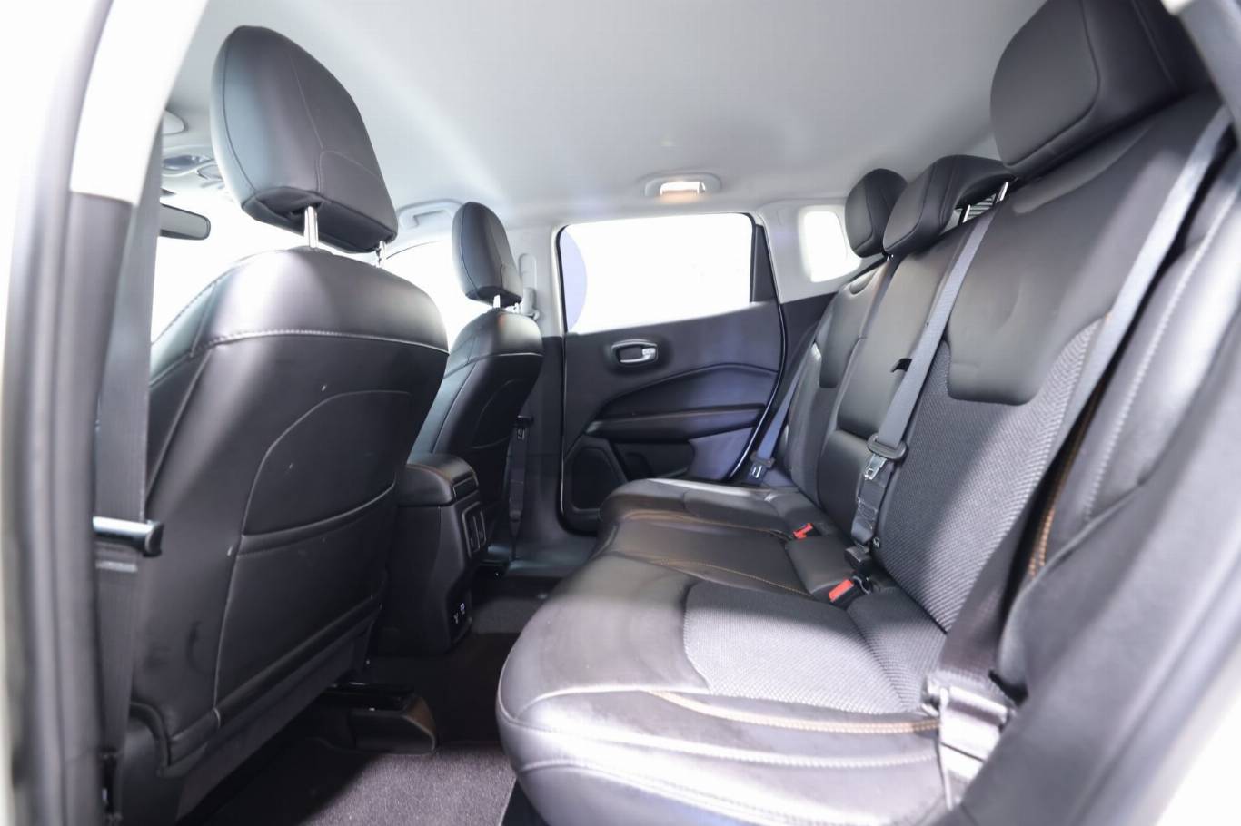 JEEP Compass 38