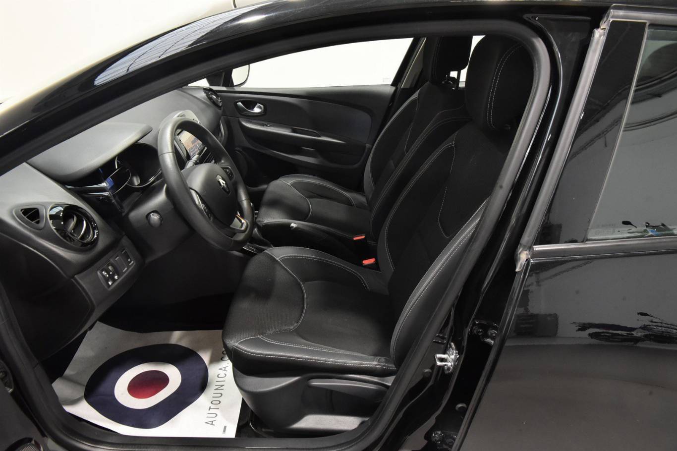RENAULT Clio 4